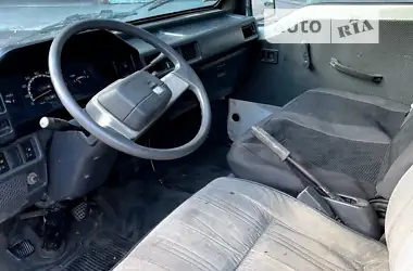 Mitsubishi L 300 1993