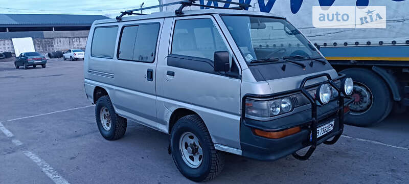 Мінівен Mitsubishi L 300 1997 в Чернігові