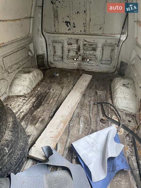 Вантажопасажирський фургон Mitsubishi L 300 1992 в Львові фото 10 Вантажопасажирський фургон Mitsubishi L 300 1992 в Львові