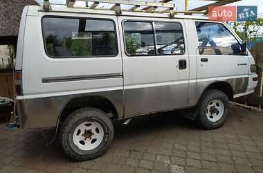Мінівен Mitsubishi L 300 1993 в 