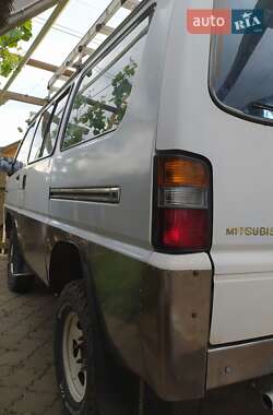 Мінівен Mitsubishi L 300 1993 в 