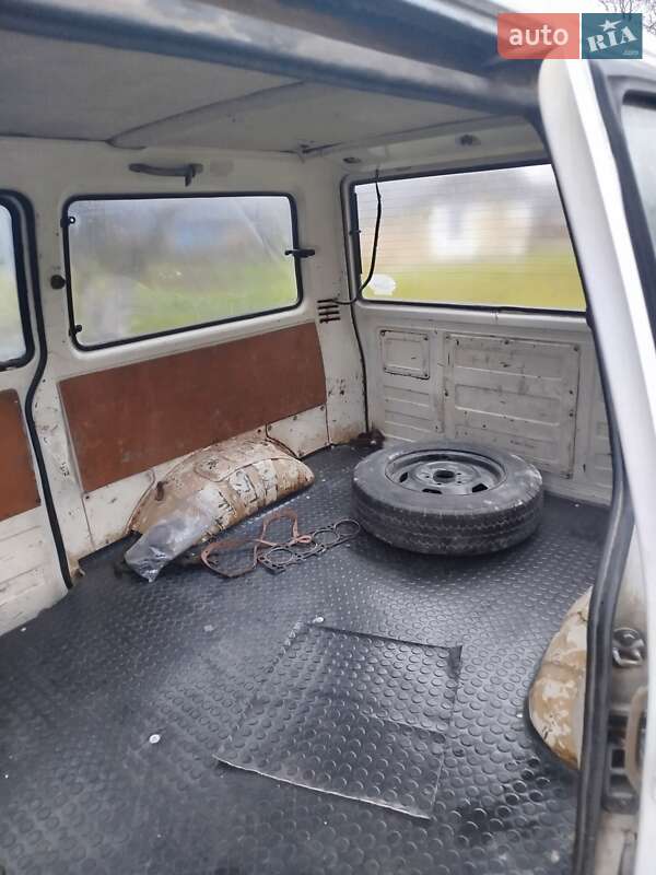 Мінівен Mitsubishi L 300 1982 в Радивиліві