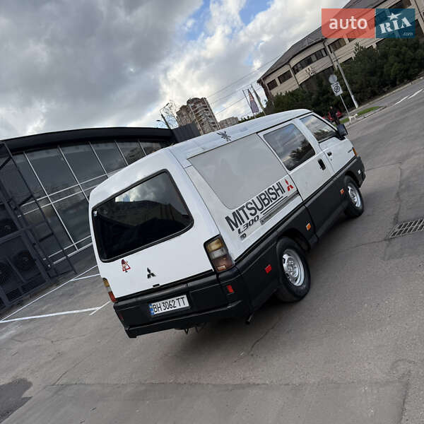 Минивэн Mitsubishi L 300 1995 в Одессе фото 7 Минивэн Mitsubishi L 300 1995 в Одессе