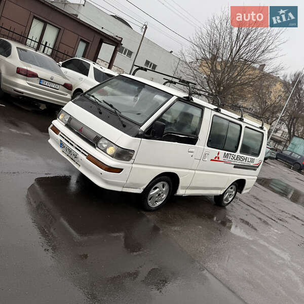 Mitsubishi L 300 1993