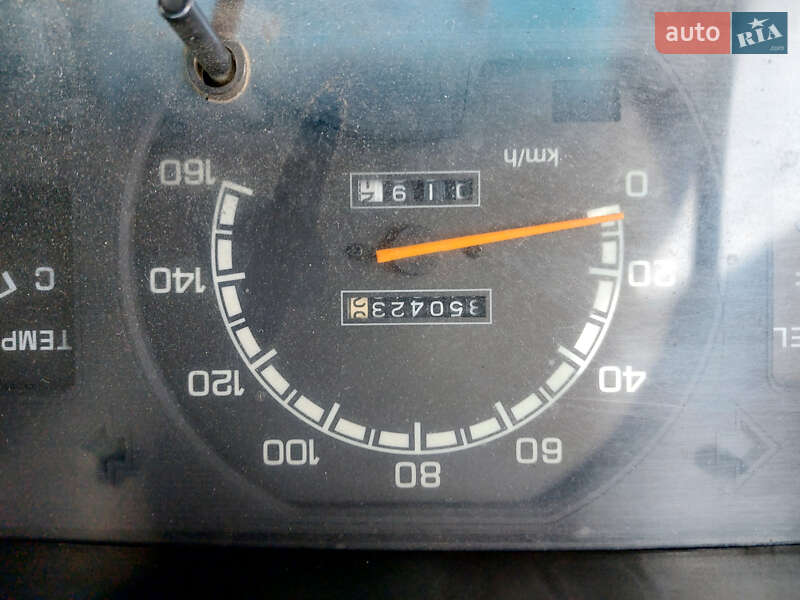 Мінівен Mitsubishi L 300 1985 в Самборі