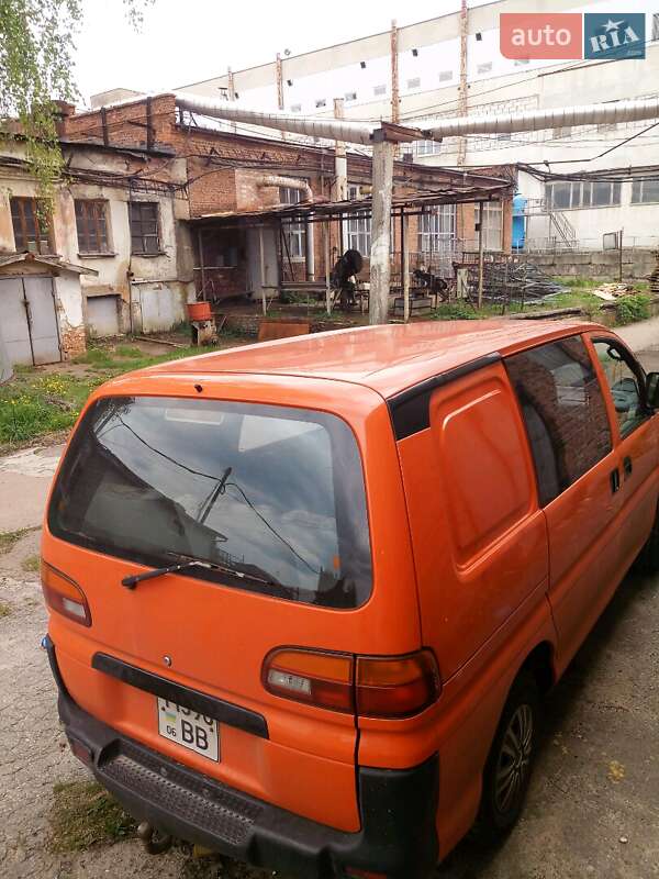 Минивэн Mitsubishi L 400 1998 в Житомире фото 2 Минивэн Mitsubishi L 400 1998 в Житомире
