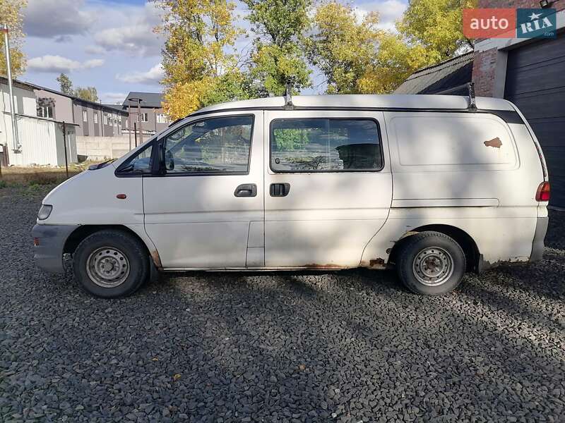 Минивэн Mitsubishi L 400 1999 в Камне-Каширском