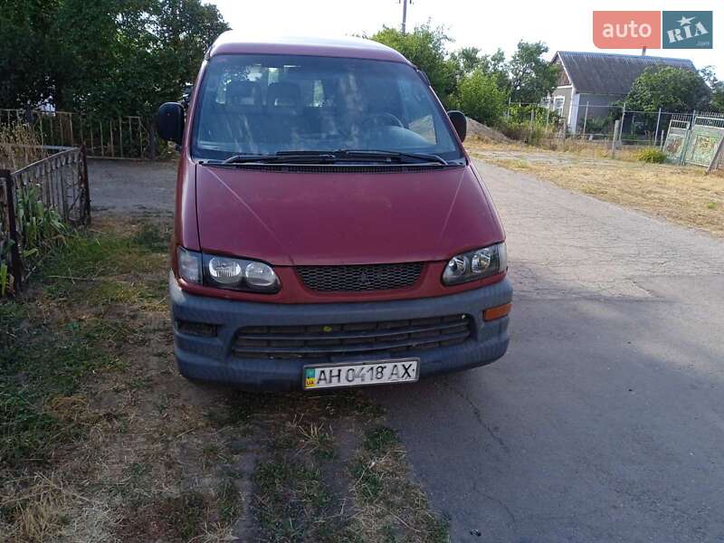 Минивэн Mitsubishi L 400 1998 в 