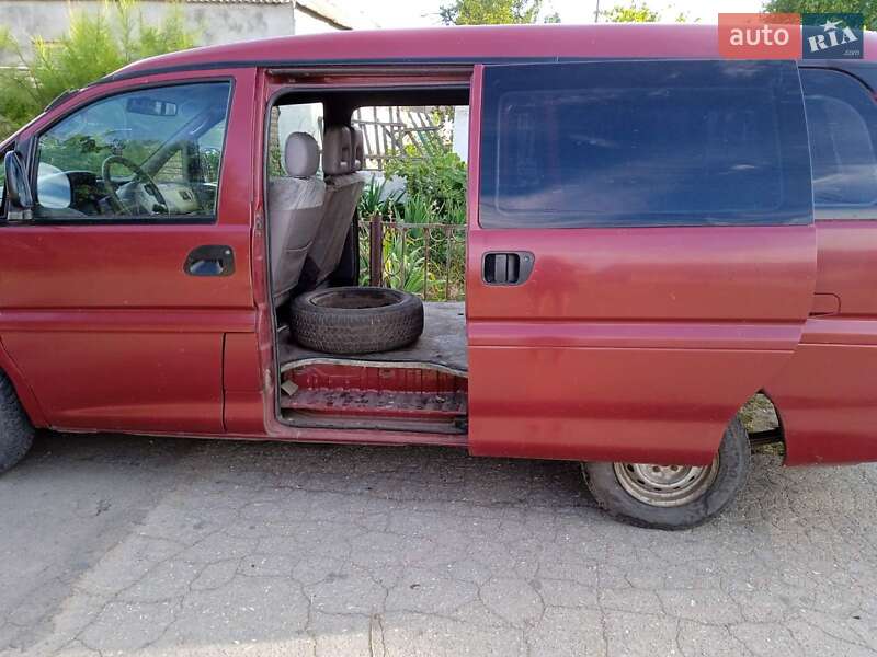 Мінівен Mitsubishi L 400 1998 в Березанці