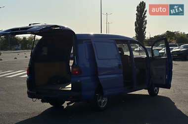 Грузовой фургон Mitsubishi L 400 2000 в 