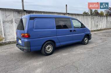 Минивэн Mitsubishi L 400 2002 в 