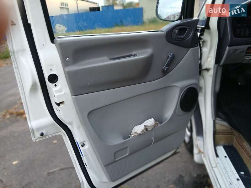 Минивэн Mitsubishi L 400 1999 в Стебнику