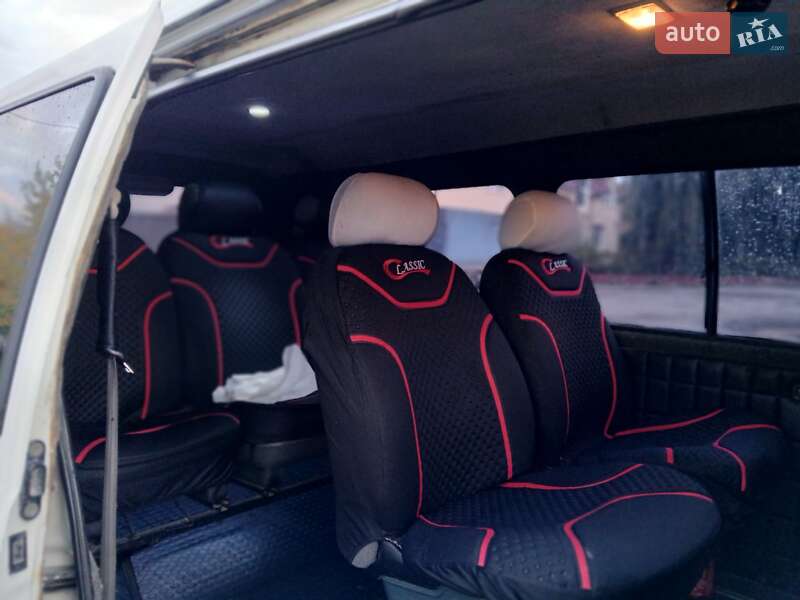 Минивэн Mitsubishi L 400 1999 в Стебнику