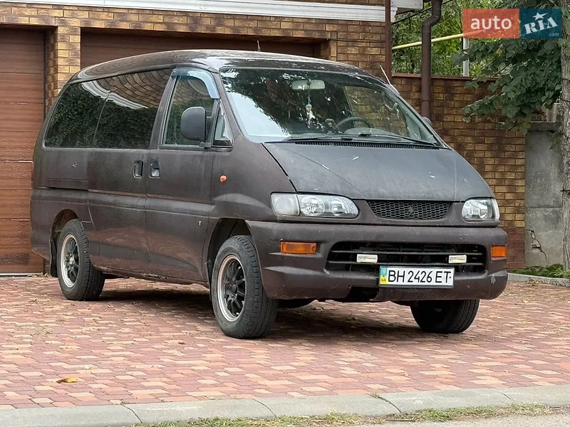 Mitsubishi L 400
