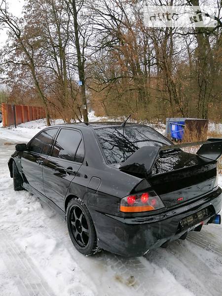 Седан Mitsubishi Lancer Evolution 2004 в Киеве