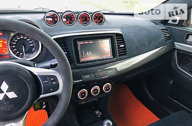 Седан Mitsubishi Lancer Evolution 2009 в 