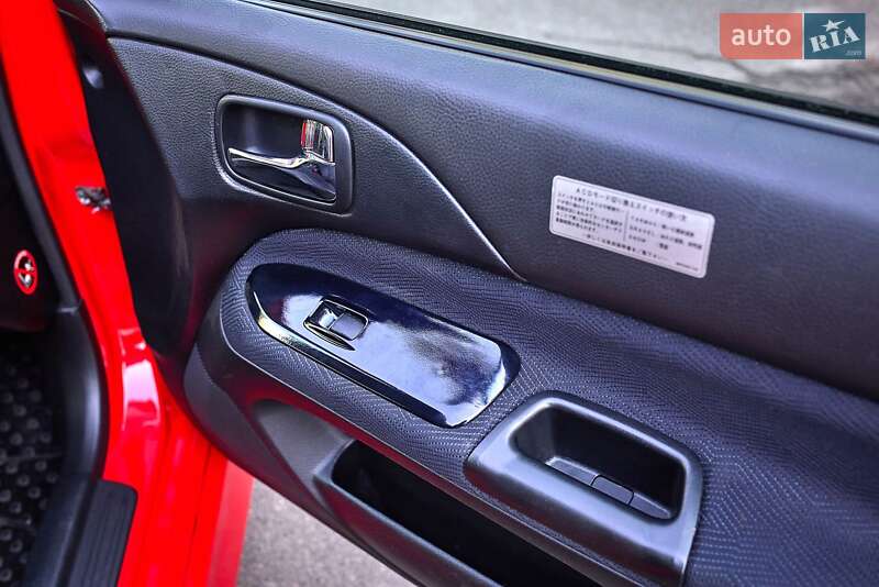 Седан Mitsubishi Lancer Evolution 2002 в Киеве фото 18 Седан Mitsubishi Lancer Evolution 2002 в Киеве