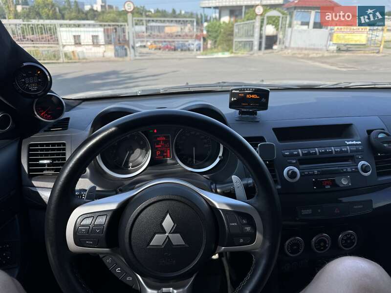 Седан Mitsubishi Lancer Evolution 2008 в Харькове фото 9 Седан Mitsubishi Lancer Evolution 2008 в Харькове