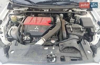 Седан Mitsubishi Lancer Evolution 2015 в 