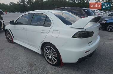 Седан Mitsubishi Lancer Evolution 2015 в 