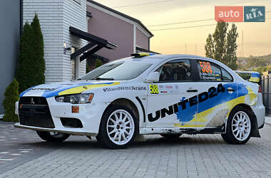 Седан Mitsubishi Lancer Evolution 2009 в Черновцах