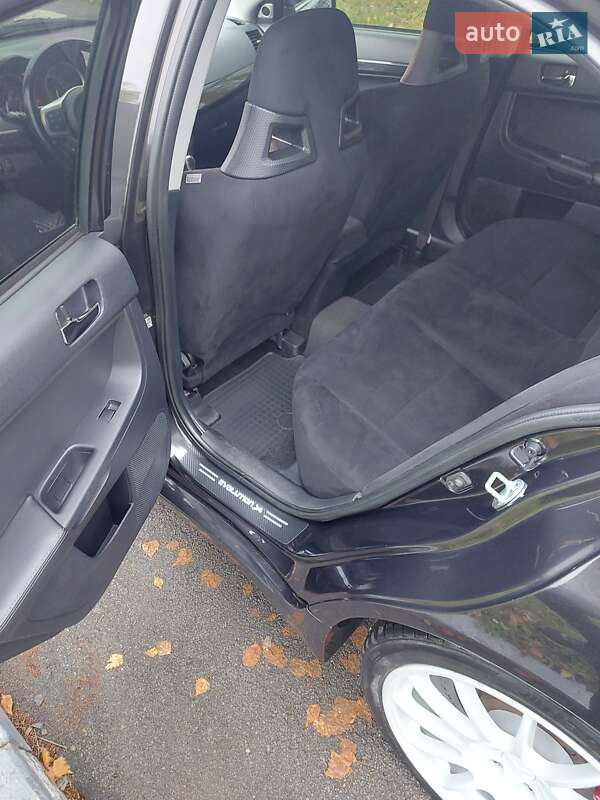 Седан Mitsubishi Lancer Evolution 2008 в Нетешине