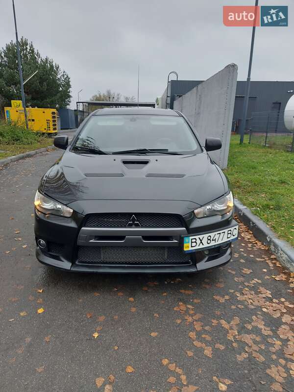 Седан Mitsubishi Lancer Evolution 2008 в Нетешине