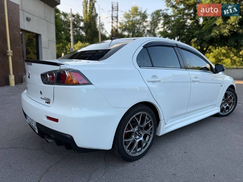 Седан Mitsubishi Lancer Evolution 2015 в Днепре