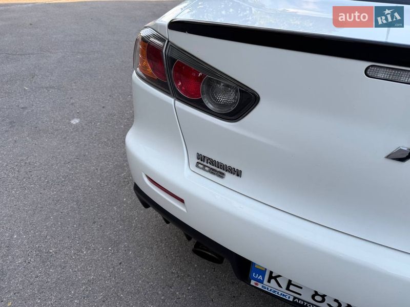 Седан Mitsubishi Lancer Evolution 2015 в Днепре