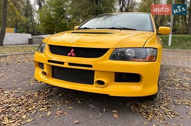Седан Mitsubishi Lancer Evolution 2003 в Ужгороде