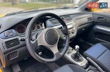 Седан Mitsubishi Lancer Evolution 2003 в Ужгороде
