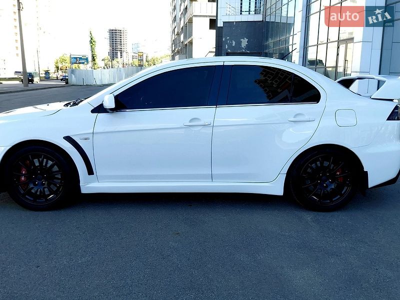Седан Mitsubishi Lancer Evolution 2008 в Харкові фото 20 Седан Mitsubishi Lancer Evolution 2008 в Харкові