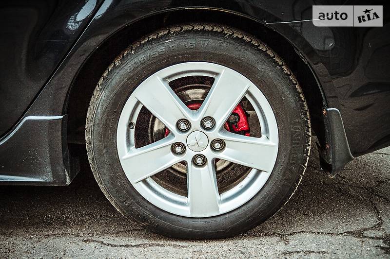 Седан Mitsubishi Lancer 2008 в Виннице