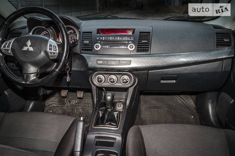 Седан Mitsubishi Lancer 2008 в Виннице