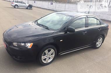 Седан Mitsubishi Lancer 2010 в Киеве