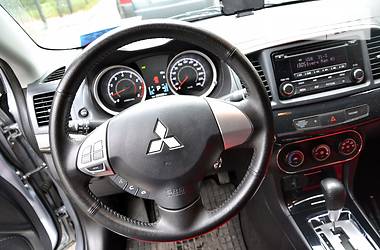 Седан Mitsubishi Lancer 2015 в Киеве