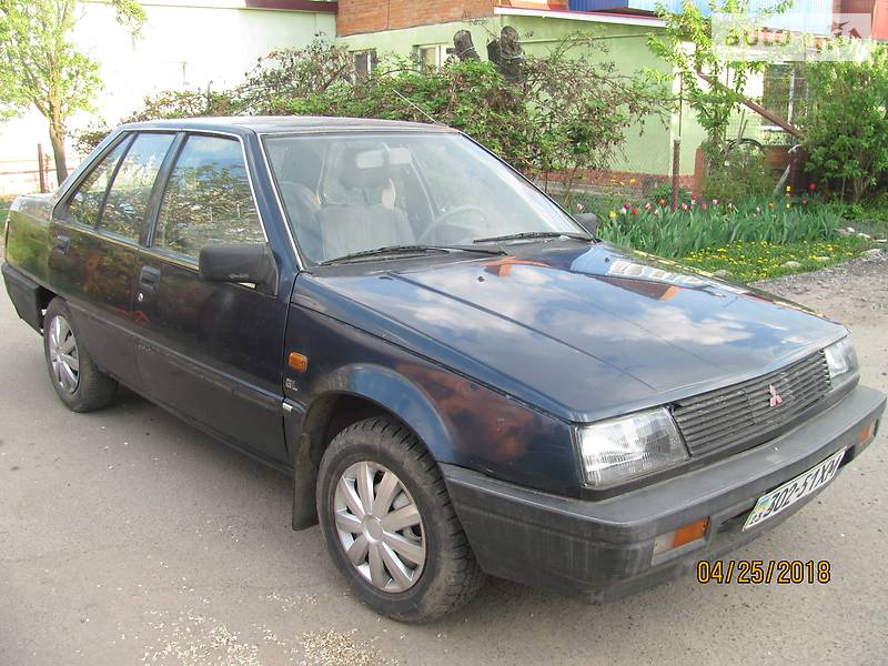 Mitsubishi Lancer 1986 року