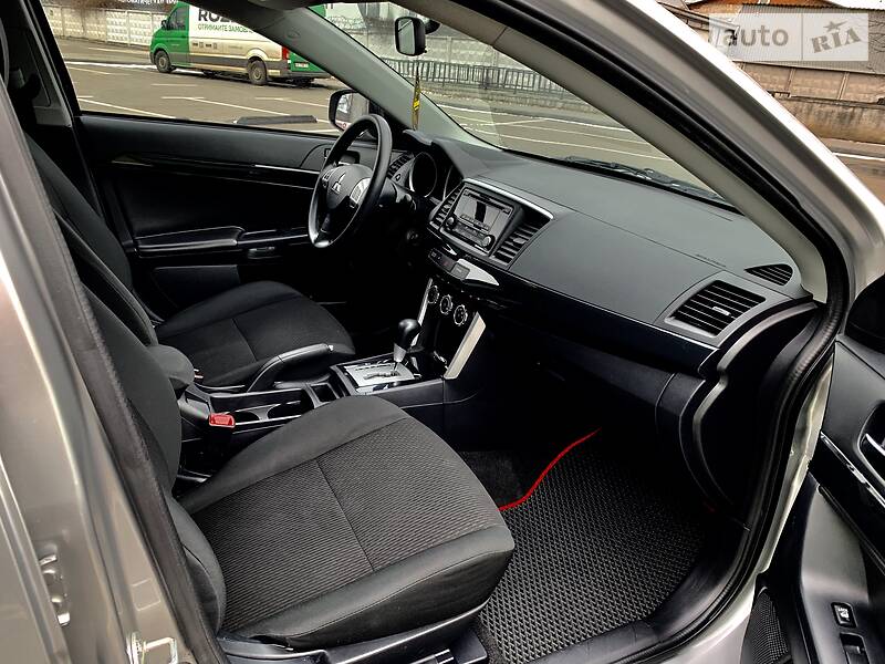 Седан Mitsubishi Lancer 2015 в Києві фото 19 Седан Mitsubishi Lancer 2015 в Києві