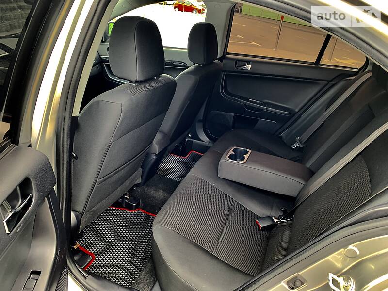 Седан Mitsubishi Lancer 2015 в Києві фото 22 Седан Mitsubishi Lancer 2015 в Києві