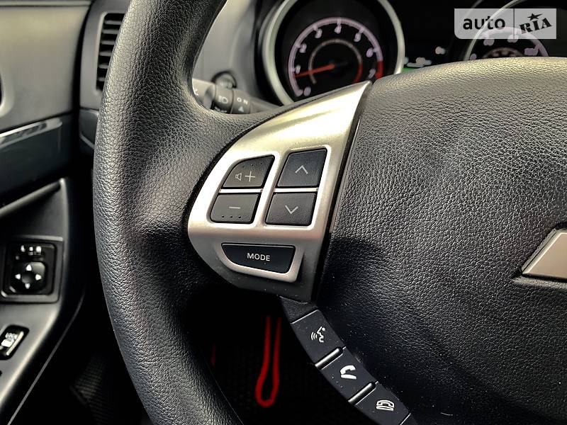 Седан Mitsubishi Lancer 2015 в Києві фото 25 Седан Mitsubishi Lancer 2015 в Києві