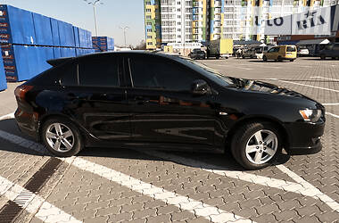 Хетчбек Mitsubishi Lancer 2009 в 