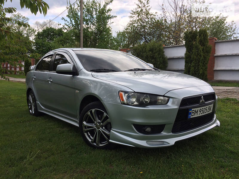 Седан Mitsubishi Lancer 2009 в Ромнах