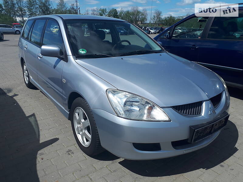 Универсал Mitsubishi Lancer 2004 в Вишневом