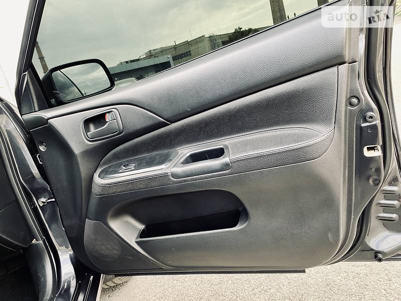 Седан Mitsubishi Lancer 2004 в Дніпрі