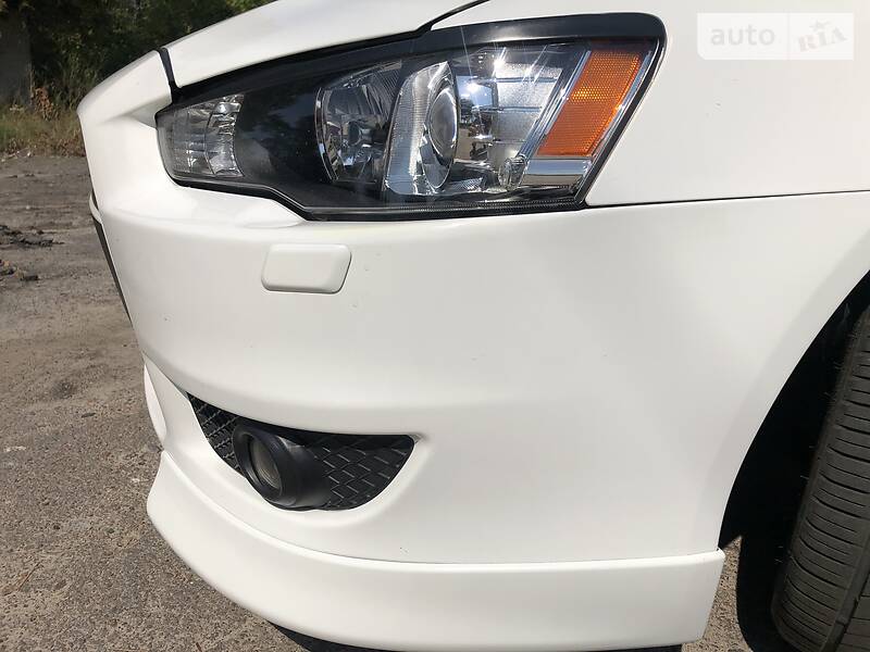 Седан Mitsubishi Lancer 2010 в Броварах