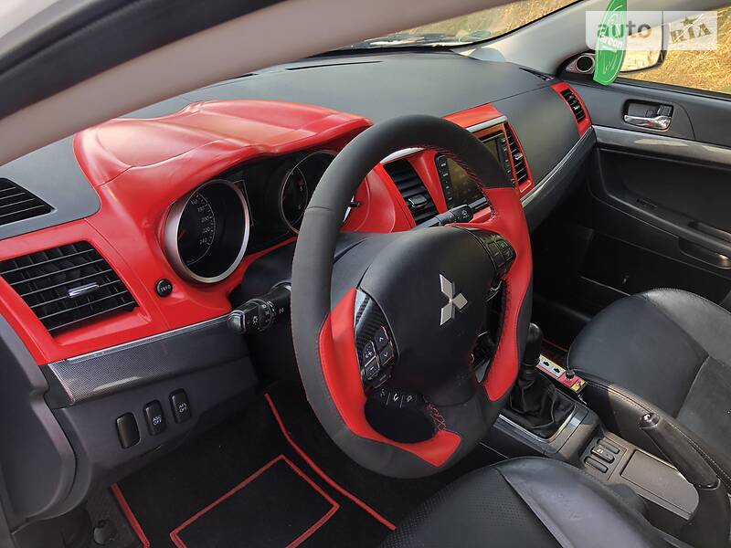 Седан Mitsubishi Lancer 2010 в Броварах