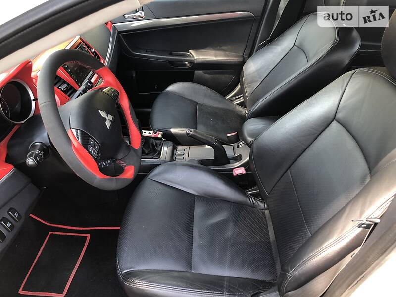 Седан Mitsubishi Lancer 2010 в Броварах