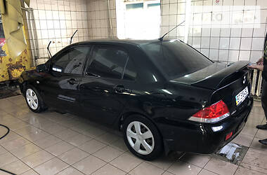 Седан Mitsubishi Lancer 2004 в Херсоне