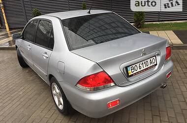 Седан Mitsubishi Lancer 2006 в Львове