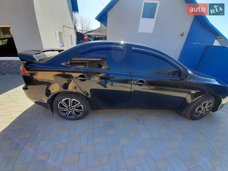 Седан Mitsubishi Lancer 2011 в Ивано-Франковске